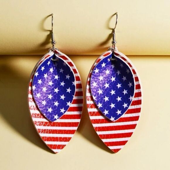 American Flag Leaf Fashion Earrings - Picture 1 of 3